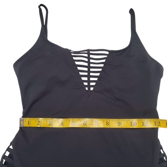 La Blanca Black One Piece Swimsuit Cutout Black 10 Bathing Suit Sexy - Picture 11 of 16